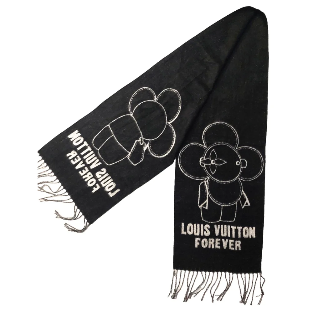 Louis Vuitton LV Forever Reversible Gray Black Cashmere Scarf Pre-Owned - Picture 8 of 16